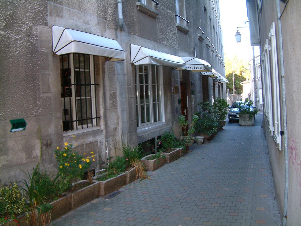 A La Porte Saint Jean La Souterraine Buitenkant foto
